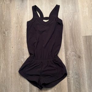 Lululemon Speedy Runsie